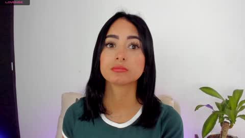 Snapshot of sophie_001 chatting on January 15, 9:41 pm  Sophie  online show from January 15, 9:41 pm