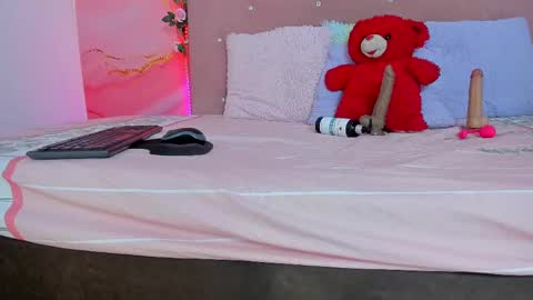 Sarah  online show from February 7, 2:51 am