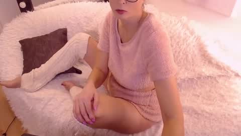 Sophie online show from February 15, 12:01 pm