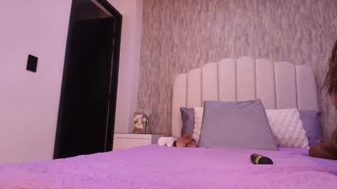 sophie online show from December 2, 11:56 am