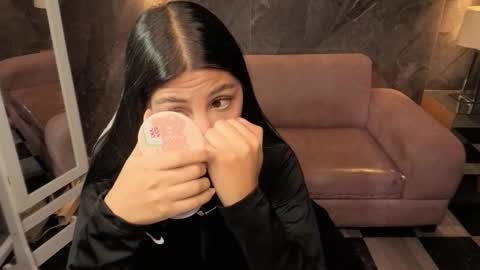 sophie_jones_b online show from February 18, 12:37 pm