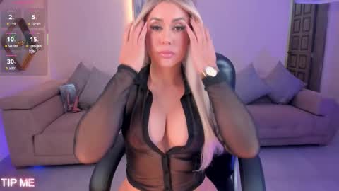 Sophie online show from October 11, 2:16 am