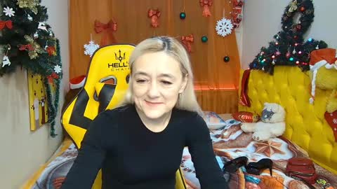 sophiekittyy online show from December 26, 7:35 am