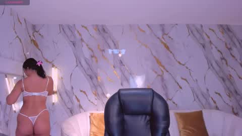 Sophie online show from January 18, 4:20 am