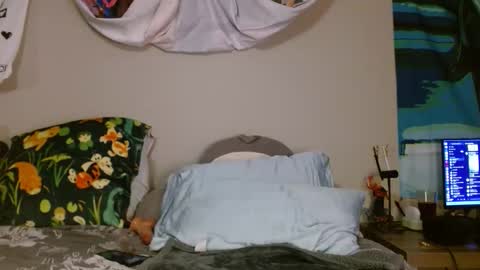 SophiePine online show from February 27, 3:17 am