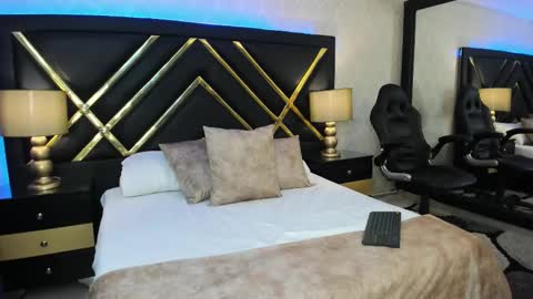 SophieWinslow online show from September 12, 9:11 pm