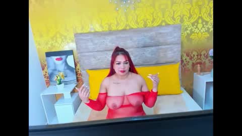 Sophie online show from November 28, 4:37 am