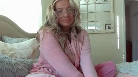 Your Barbii online show from February 22, 1:44 pm