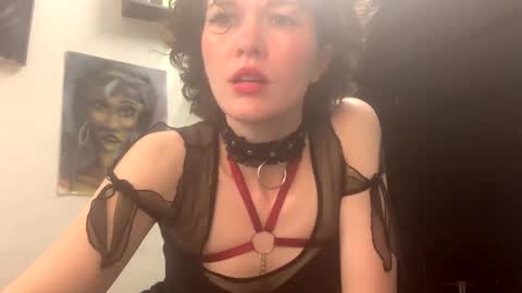 Honey Suckle online show from September 20, 2:54 am