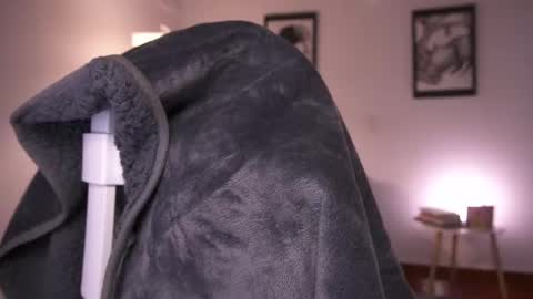 Irisita online show from January 5, 11:30 pm