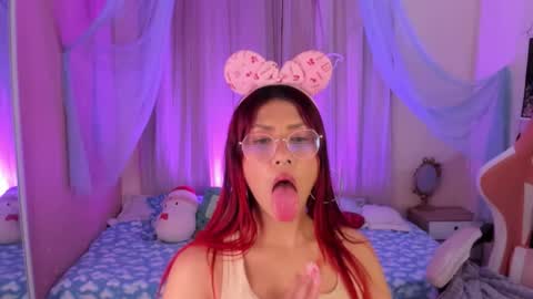 Sarah Valentina online show from September 30, 7:14 am