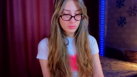 Miss Kris online show from November 3, 10:08 am