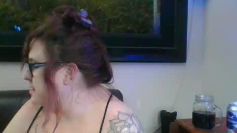 Scottietee online show from March 2, 7:15 am