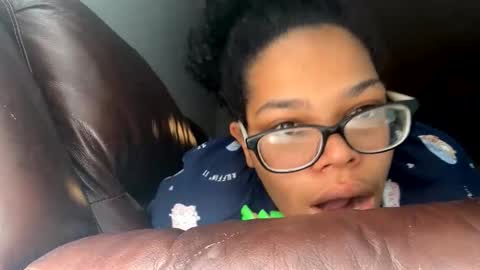 Snapshot of specialkayy06 chatting on October 22, 2:44 pm Specialkayy online show from October 22, 2:44 pm
