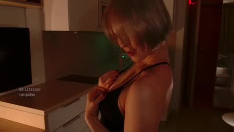 Elizabeth online show from February 8, 5:50 pm