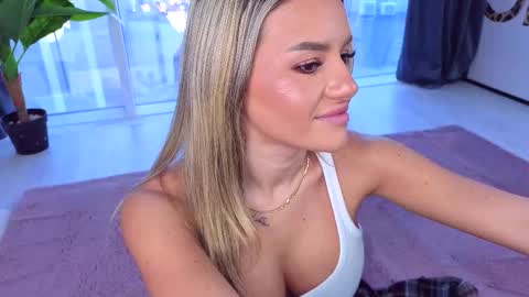 Anna online show from November 24, 11:01 am