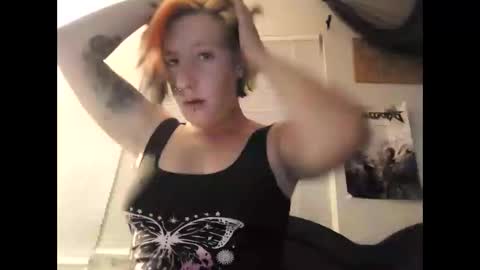 Snapshot of spookyqueen69 chatting on October 21, 2:59 am Kova online show from October 21, 2:59 am