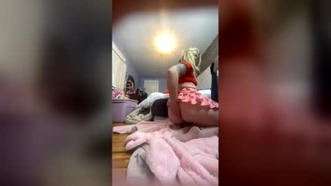 sporegeous online show from February 6, 6:00 pm