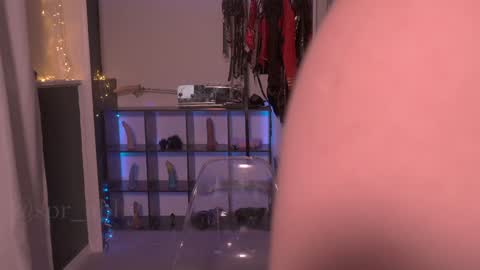 Abby online show from January 31, 4:27 pm