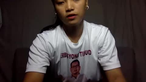 Snapshot of squrting_pinay chatting on October 21, 9:41 pm Holly online show from October 21, 9:41 pm