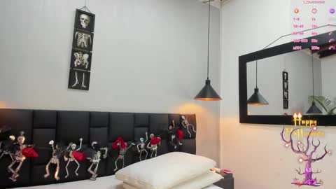 stacy online show from October 28, 4:40 am