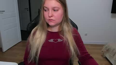 Snapshot of stacy_miraclee chatting on October 24, 12:56 pm Stacy  online show from October 24, 12:56 pm
