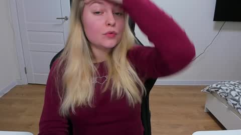 Snapshot of stacy_miraclee chatting on January 3, 7:07 pm Stacy  online show from January 3, 7:07 pm