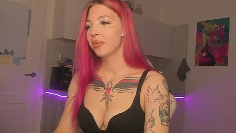 Stacy online show from December 2, 9:48 pm