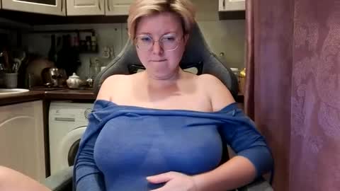 Stasya online show from February 3, 1:27 am