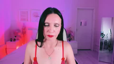 Avanessa May  Follow mommy online show from October 22, 9:14 am