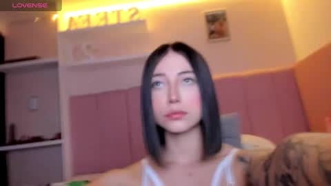 Stefa Gomez  online show from February 8, 11:55 am