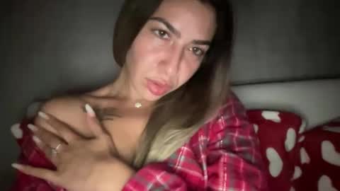 Snapshot of stefy_glow chatting on October 26, 11:00 pm stefy_glow online show from October 26, 11:00 pm