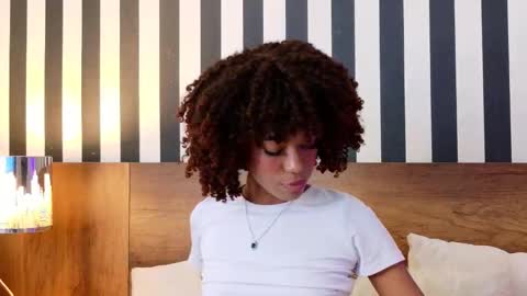 S T E L L A online show from October 28, 11:09 pm