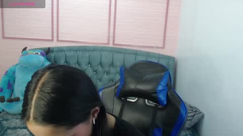 Stephania online show from February 5, 10:41 am