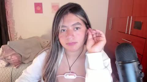 Snapshot of stephanifox chatting on October 22, 4:06 am Stephanie online show from October 22, 4:06 am
