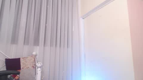 stephany_rodriguez_ online show from September 11, 2:06 pm