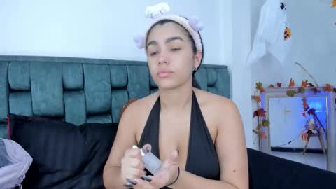 Stefanny online show from November 4, 11:32 pm