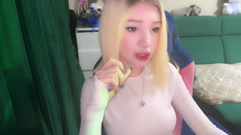 stuffy_ri online show from January 8, 12:15 pm