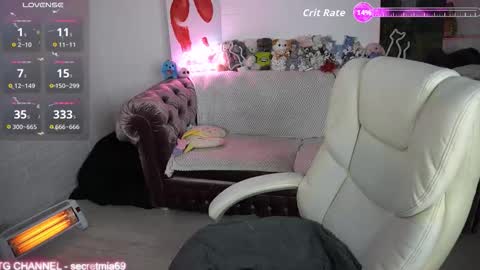 Mia online show from January 9, 6:12 pm