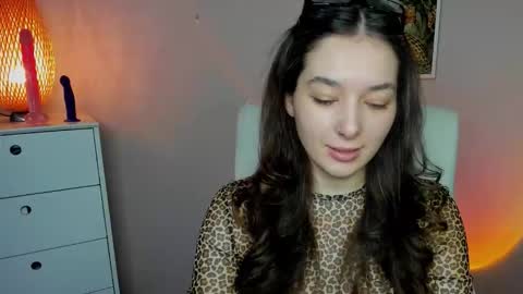 Megan online show from December 17, 7:56 am