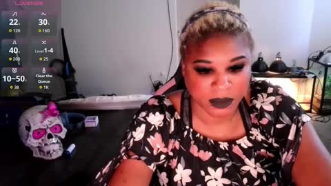 Snapshot of sugarbearlove87 chatting on October 8, 7:07 pm lexi love online show from October 8, 7:07 pm