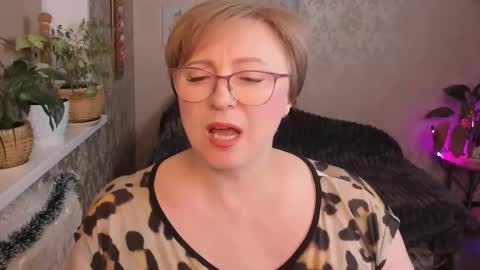 Vivien online show from January 7, 9:12 am