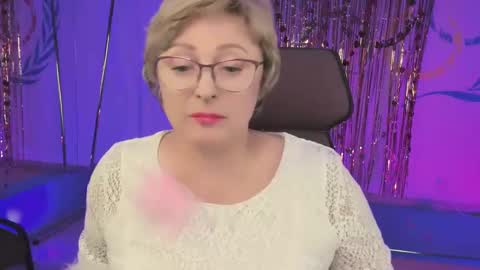 Vivien online show from February 19, 7:16 pm