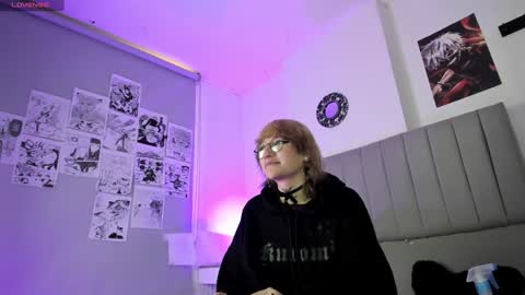 Snapshot of sukifuyu__ chatting on December 16, 12:49 pm    online show from December 16, 12:49 pm