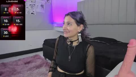 Snapshot of sukifuyu__ chatting on February 18, 12:17 pm    online show from February 18, 12:17 pm