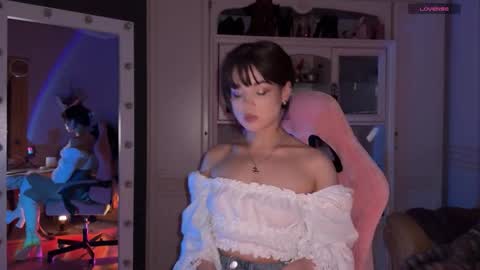Snapshot of sun_for_you chatting on October 20, 5:49 pm Miss Nelly online show from October 20, 5:49 pm