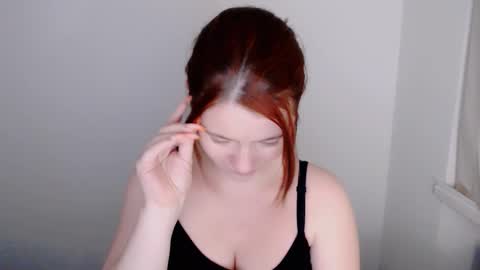 Alexi online show from November 14, 3:56 pm