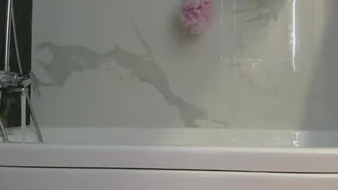 Olivia online show from February 8, 6:44 pm