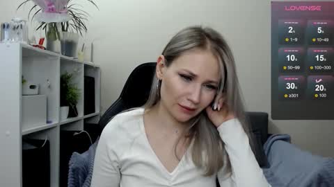 Naomi online show from March 11, 2:51 pm