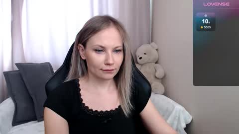 Naomi online show from February 19, 5:40 am